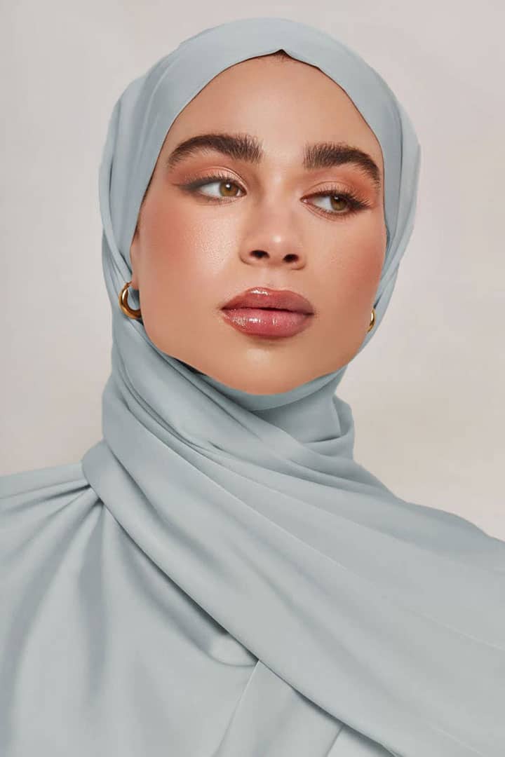 Satin Hijab - Soft Silver - Model
