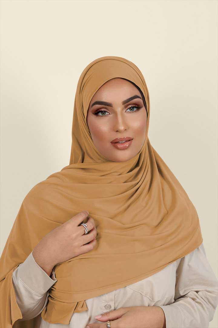 Luxury Jersey Hijab - Marrakesh Sand - Model