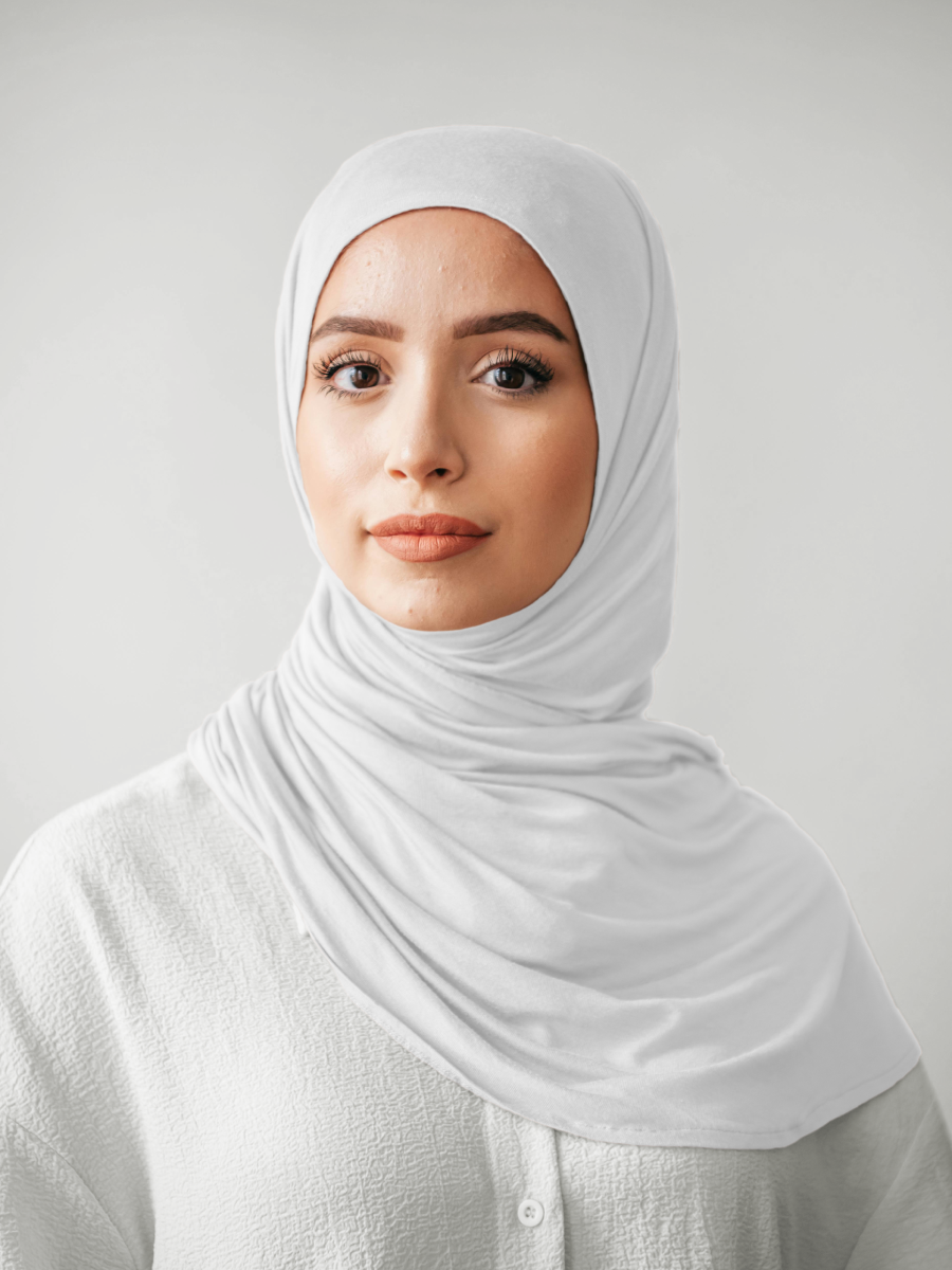 Bamboo Jersey Hijab - Pure White Model